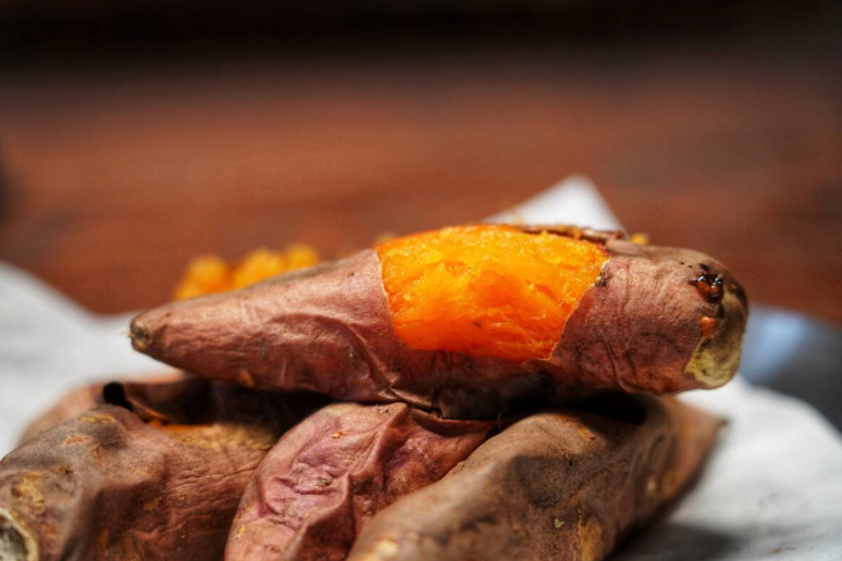 紅薯,人氣食材,烤紅薯熱,創(chuàng)新,深加工應(yīng)用